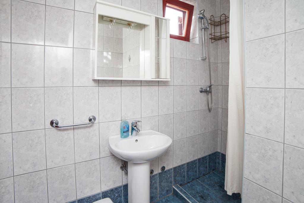 Guest House Hodak Rakovica Exterior foto